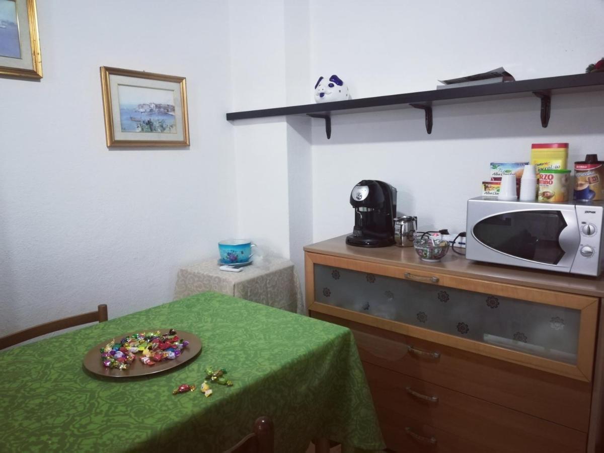 B&B Argentiera 12 กาญารี ภายนอก รูปภาพ
