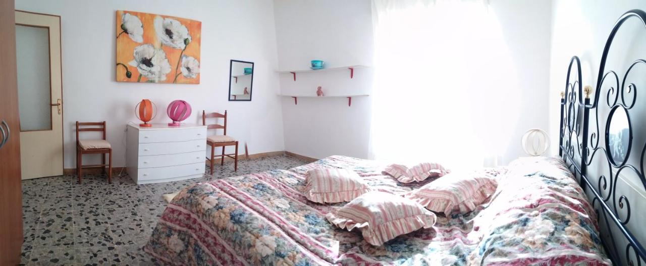 B&B Argentiera 12 กาญารี ภายนอก รูปภาพ