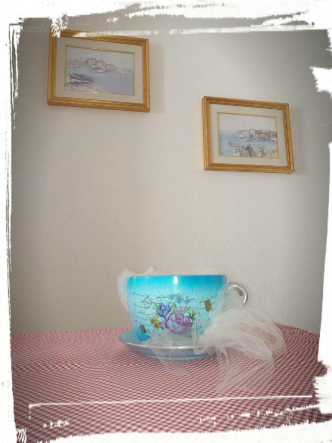 B&B Argentiera 12 กาญารี ภายนอก รูปภาพ